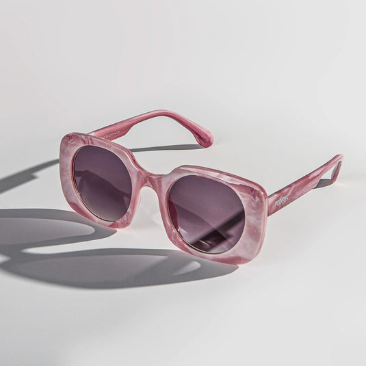 Doğadan ilham alan Mira Flamingo güneş gözlüğü – sürdürülebilir şıklık